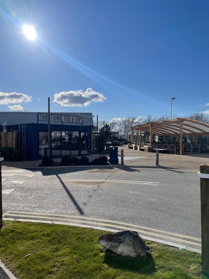 Beautiful 3-Bed Caravan Situated On Lakeland Haven Grange-over-Sands Esterno foto